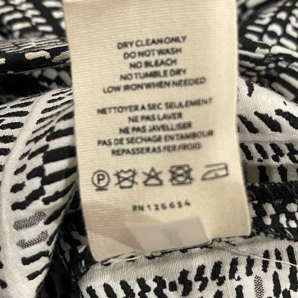 L'Agence Abstract Print June Sheath Dress in Black and White Size 2 - Picture 7 of 8